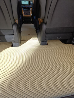 Ворсовые коврики на KIA Carnival IV 11 мест 2020 - 2026 в Курске Ворсовые коврики на KIA Carnival IV 11 мест 2020 - 2026 в Курске