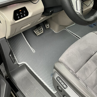 Ворсовые коврики на Volkswagen Multivan (T7) 2021&nbsp;-&nbsp;2026 в Курске