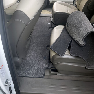 Ворсовые коврики на KIA Carnival IV 11 мест 2020 - 2026 в Курске Ворсовые коврики на KIA Carnival IV 11 мест 2020 - 2026 в Курске