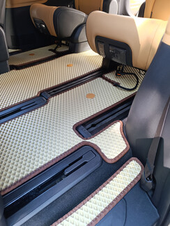 Ворсовые коврики на KIA Carnival IV 11 мест 2020 - 2026 в Курске Ворсовые коврики на KIA Carnival IV 11 мест 2020 - 2026 в Курске