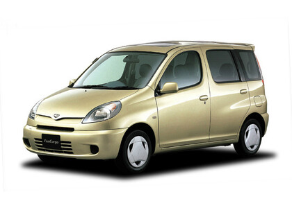 Коврики на Toyota Yaris Verso 1999 - 2006 в Курске