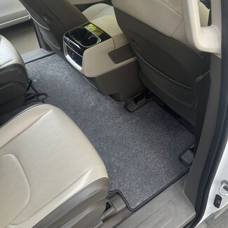 Ворсовые коврики на KIA Carnival IV 11 мест 2020 - 2026 в Курске Ворсовые коврики на KIA Carnival IV 11 мест 2020 - 2026 в Курске