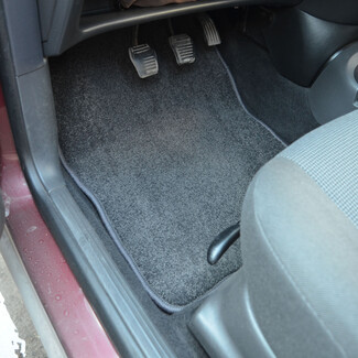 Ворсовые коврики на Ford Focus I 1998&nbsp;-&nbsp;2005 в Курске